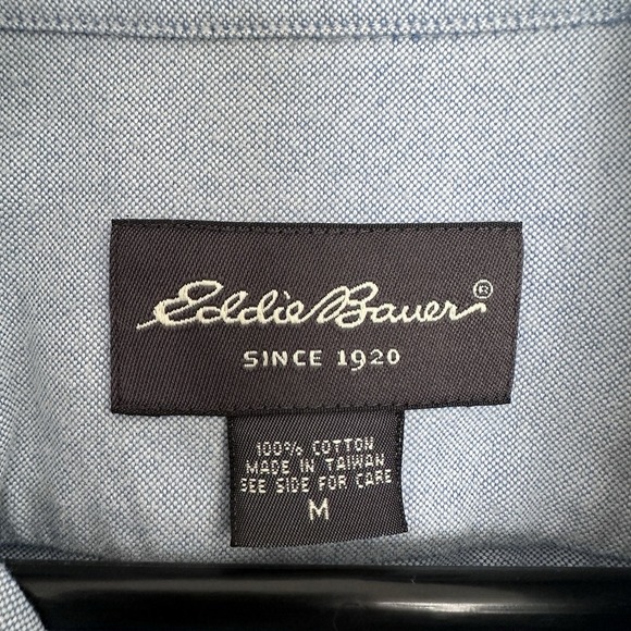 Eddie Bauer Men Button Up Shirt Medium Blue Chambray Denim Long Sleeve 2000s - Picture 6 of 7